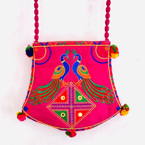 Authentic Handcrafted Indian Peacock Banjara Purse - Picture 2 of 4